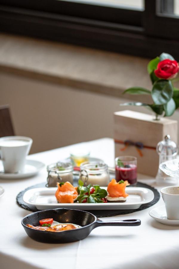 Boutique Hotel Sunstar Brissago Am Lago Maggiore Ngoại thất bức ảnh
